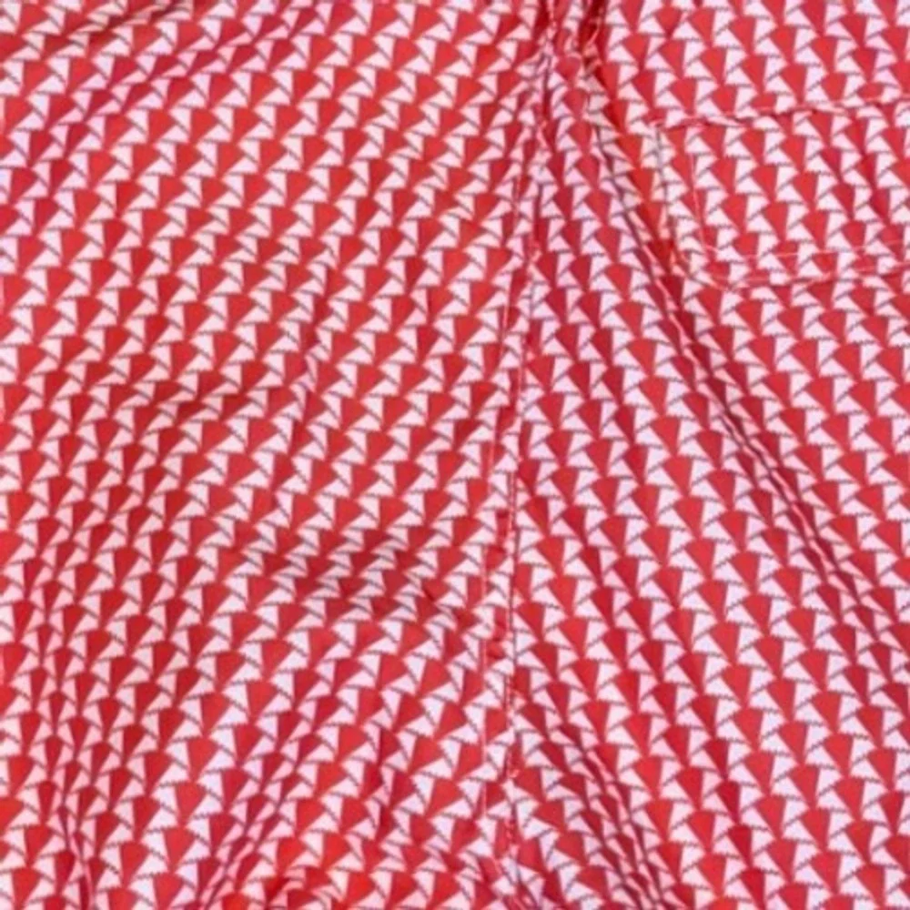 Onia The Calder Swim Trunks Mens Medium Red White Geometric Triangle Shorts